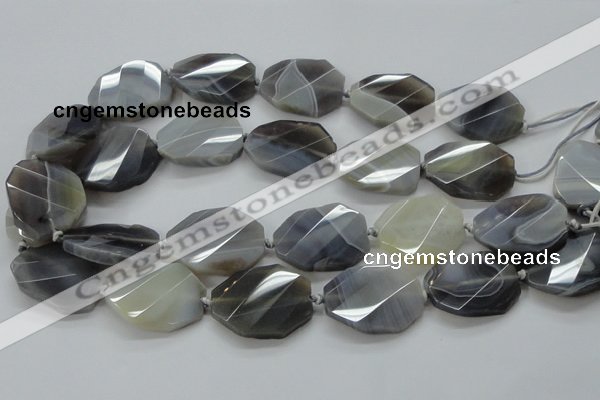 CAA263 25*30mm twisted & faceted octagonal grey line agate beads