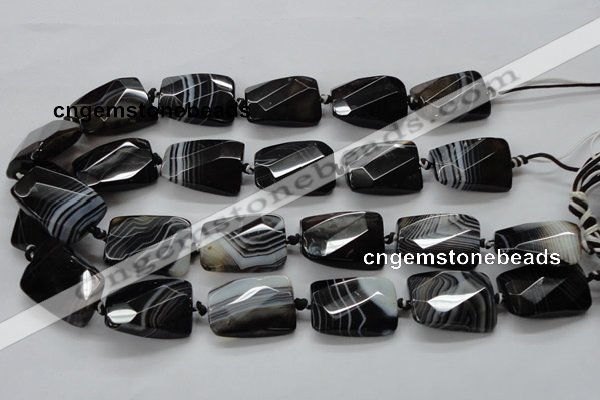 CAA287 22*30mm twisted & faceted rectangle black line agate beads