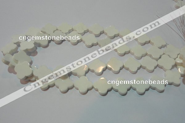 CAG3427 15.5 inches 18*18mm flower white agate gemstone beads