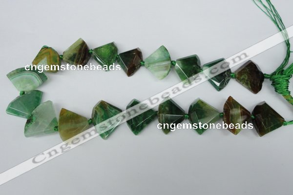 CAG5578 15 inches 20*25mm faceted triangle dragon veins agate beads