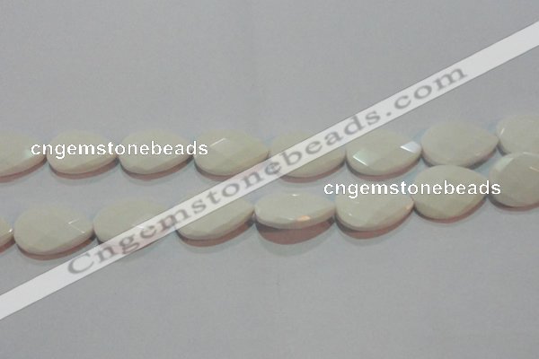 CAG7267 15.5 inches 15*20mm faceted flat teardrop white agate beads