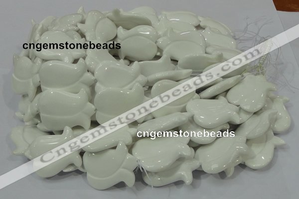 CAG733 15.5 inches 30*40mm flower-shaped white agate beads