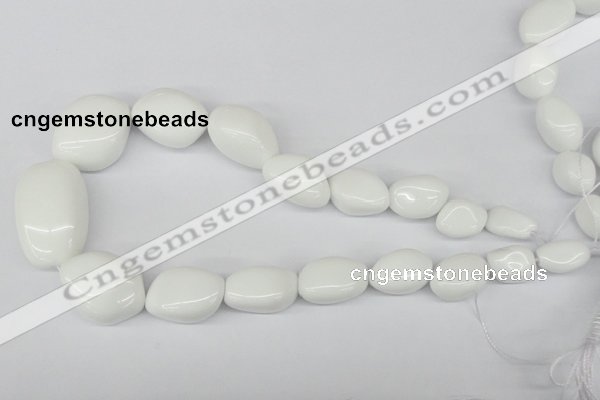 CNG72 15.5 inches 10*16mm - 25*35mm nuggets white agate beads