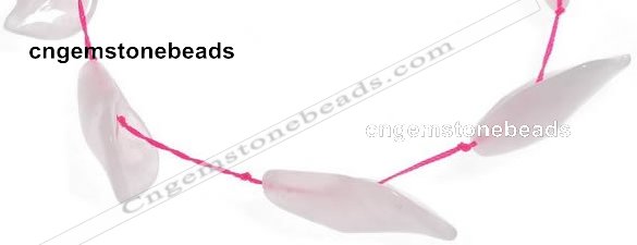 CRQ23 14*35mm daffodilly petal rose quartz beads Wholesale