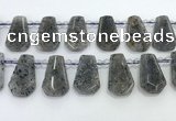 CTD2352 Top drilled 16*18mm - 20*30mm freeform moss quartz beads