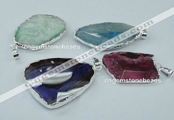 NGP1148 25*35mm - 35*45mm freeform druzy agate pendants with brass setting