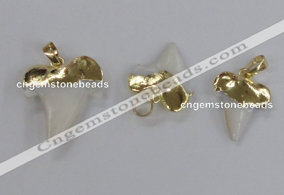 NGP2320 18*25mm - 25*30mm teeth-shaped shell pendants