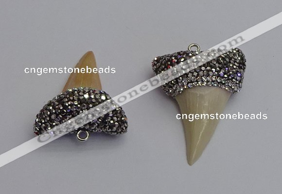 NGP7340 25*35mm - 30*38mm shark teeth pendants wholesale