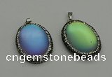 NGP7358 25*25mm oval glass pendants wholesale